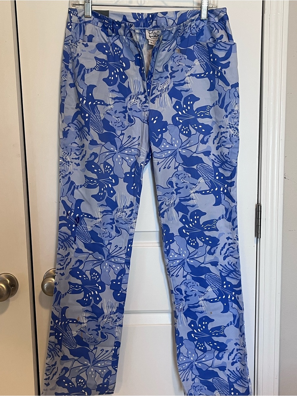 Lilly Pulitzer Blue Floral Cropped Pants